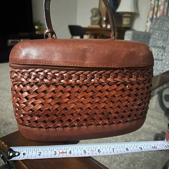 Vintage Etinne Aigner Leather Purse - Picture 2 of 10